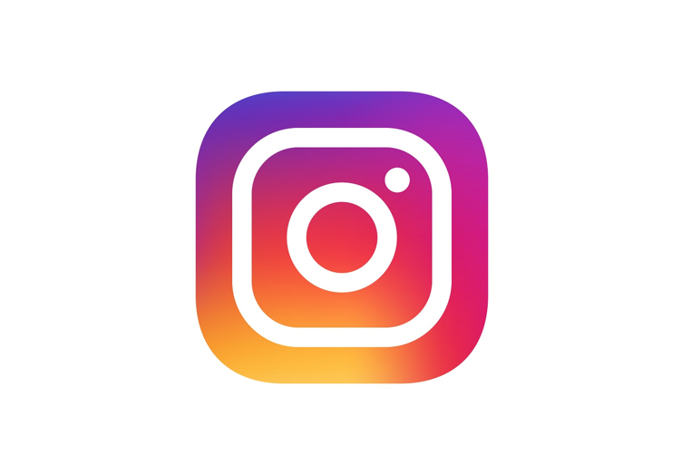 Instagramへ